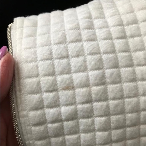 Clarins Pouch/Makeup Bag - Picture 4 of 5